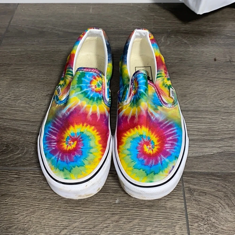 Vans - Picture 1 of 2